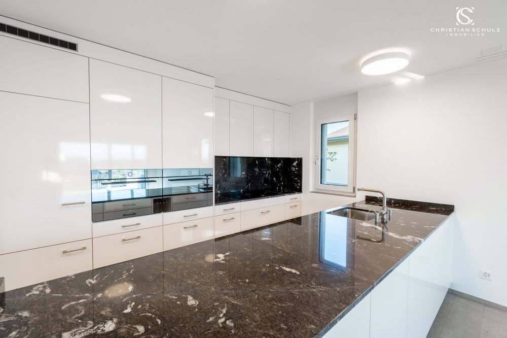 Moderner Neubau – 6.5-Zimmer-Einfamilienhaus in sonniger Lage von Helsighausen - Bild 4