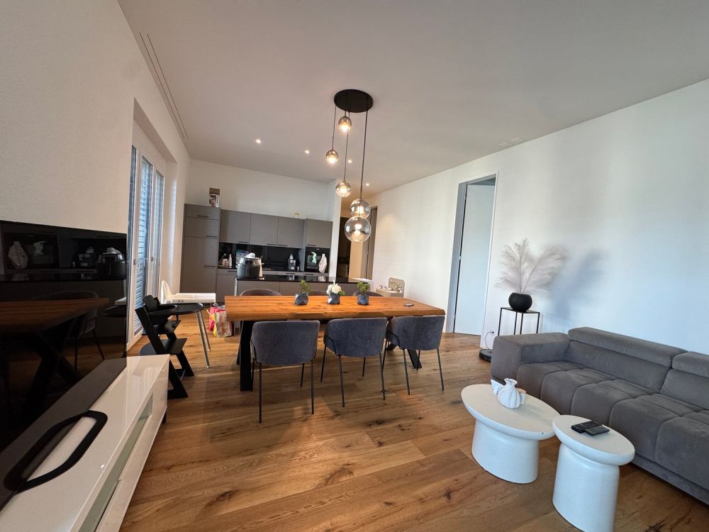 Moderne 4.5-Zimmer-Neubauwohnung mit Balkon in Berg TG -  Bild 2