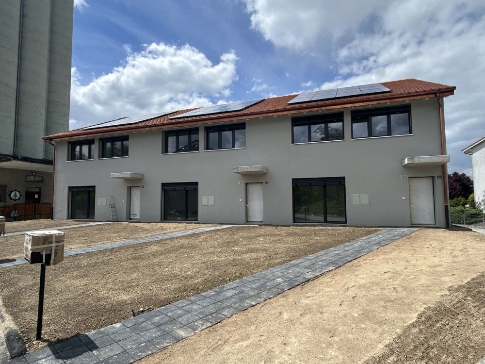 CORCELLES A VENDRE VILLA CONTIGÜE DE 5,5 PCES DISPONIBLE DE SUITE -  Bild 3