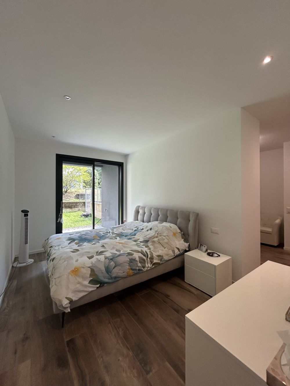 CANOBBIO - MODERNES 4.5-ZIMMER-WOHNUNG MIT GARTEN ZUM VERKAUF -  Bild 4