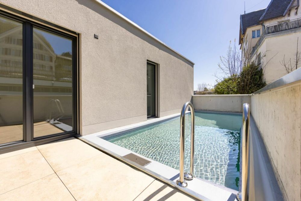 PANORAMA-ATTIKA MIT BODENSEESICHT & PRIVATEM POOL, WOHNEN AUF HÖCHSTEM NIVEAU -  Bild 1