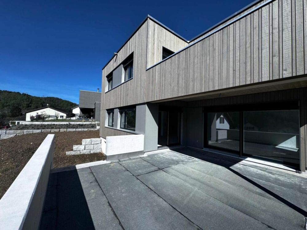Hochqualitatives 4.5-Zi. EFH - Garten mit Weitsicht, Carport + PP, 3 Nasszellen -  Bild 8