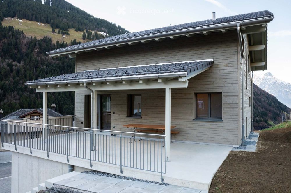 Neubau-Einfamilienhaus aus Urner Mondholz in ruhiger Lage - Bild 4