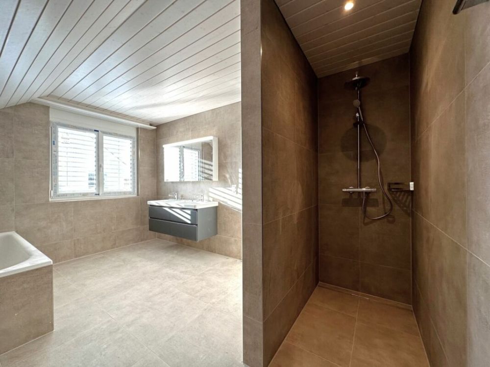 Familienfreundliches 5.5-Zimmer Einfamilienhaus - Bild 9