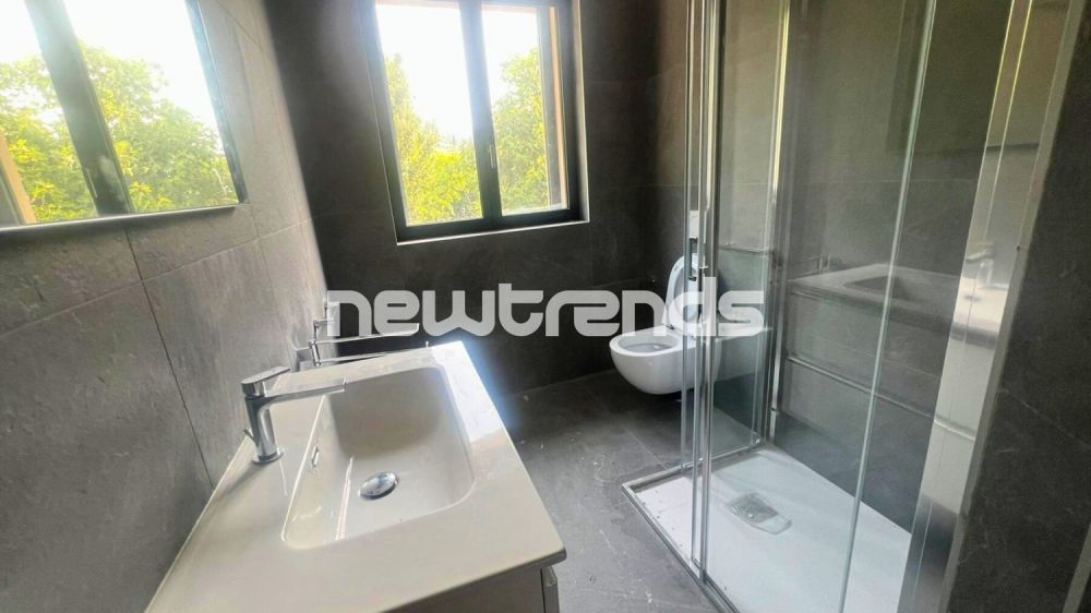 Caslano: 3,5 Zimmer mit Balkon, sofort bewohnbar. Neubau - 12