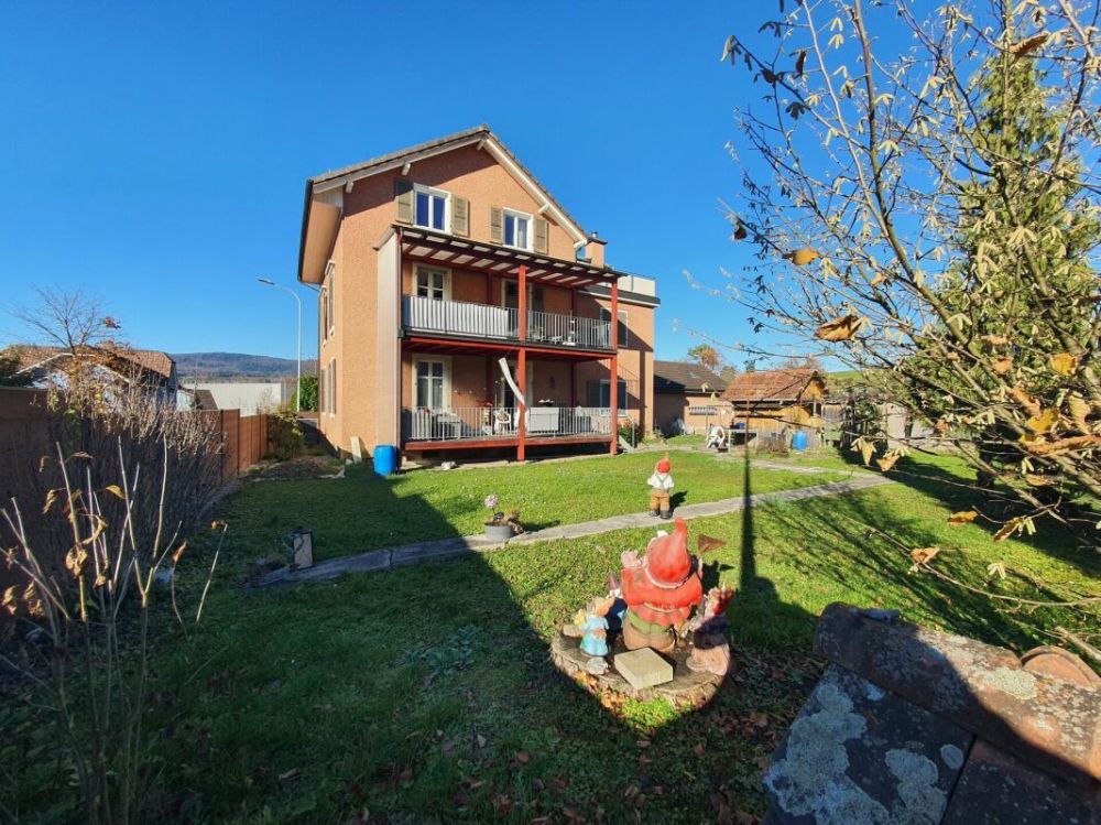 Attraktives Mehrfamilienhaus mit grossem Grundstück und wertvollem Entwicklungspotential - Bild 3