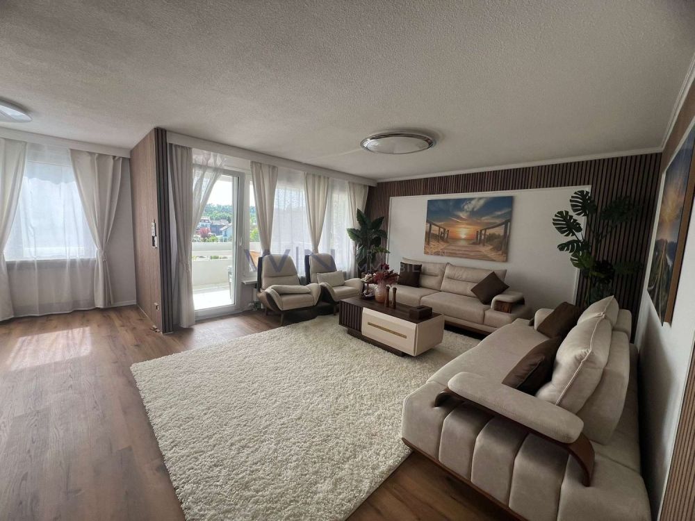 Einladung, das Leben aus einer neuen Perspektive zu sehen - Zugang zur West-Terrasse