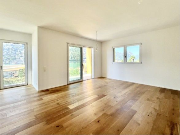 Dachwohnung 4.5 Zimmer mit Terrassen und Seeblick in Brusino Arsizio -  Bild 1