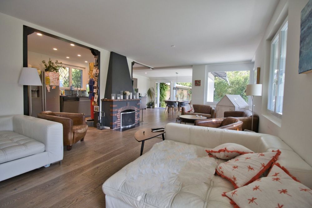 Traumhafte Lage/Garten- und Poolparadies/unmittelbar nähe Aare/viel Potenzial (Ausbau oder Neubau) - Bild 8