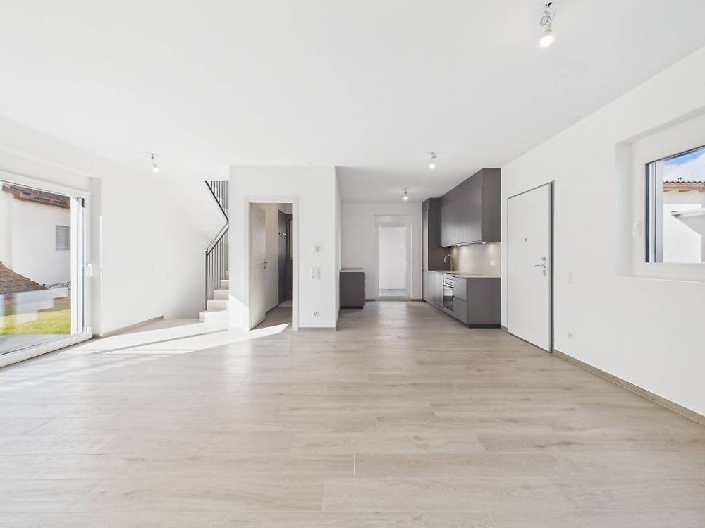 Splendida villa di nuova costruzione a Sant'Antonino - ET035 -  Bild 1