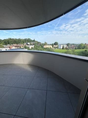DIE LETZTE 4.5-ZIMMER WOHNUNG MIT 2 BALKONEN IM KERN VON SCHMITTEN -  Bild 1