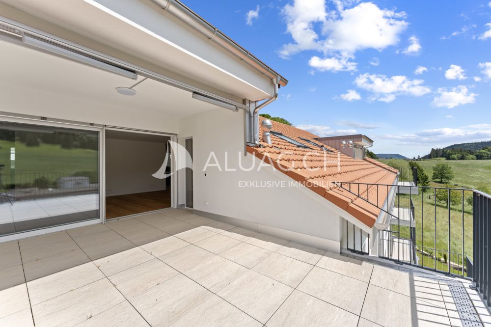 4.5 ZIMMER WOHNEN IM JURAPARADIES - Platz  für entspannte Stunden im Freien