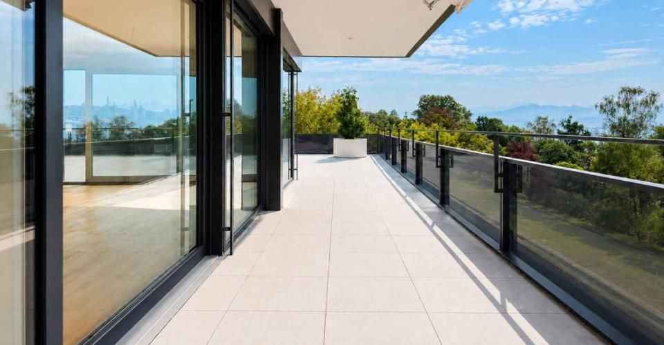 UNIQUE ! Attique neuf de 5.5 pièces bénéficiant d'un rooftop terrasse - Attique 5.5 pièces - image - 8