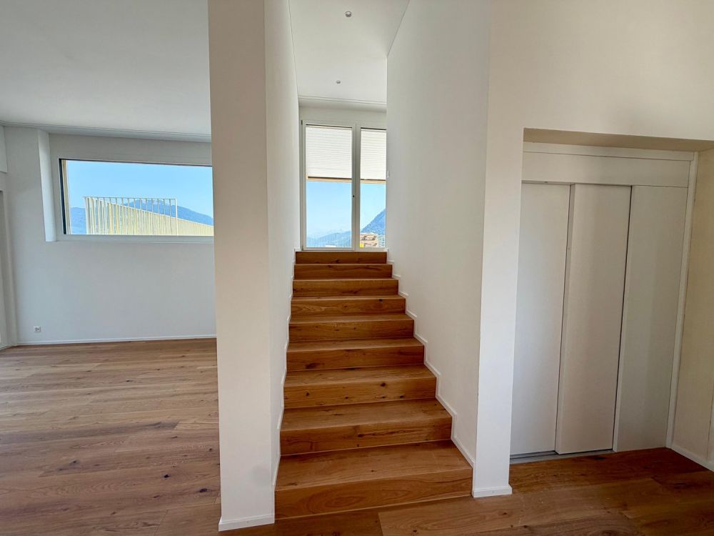 Exklusives Attika-Juwel: Panoramablick über den Zugersee in seiner schönsten Form -  Bild 8