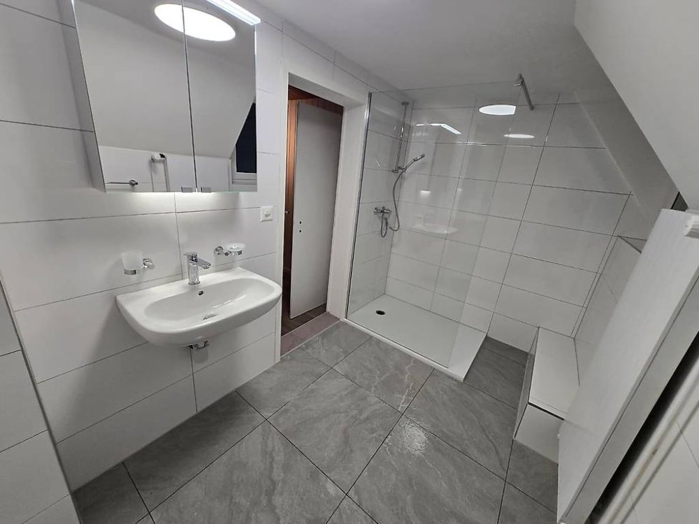 6.5-Zimmer-Einfamilienhaus  kernsaniert in Frenkendorf -  Bild 2