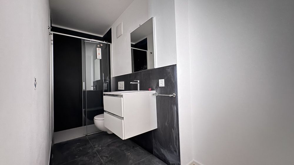 MODERNES UND GERAUMIGES 3.5 ZIMMERWOHNUNG MIT CHARME IN MENDRISIO ZENTRUM -  Bild 7