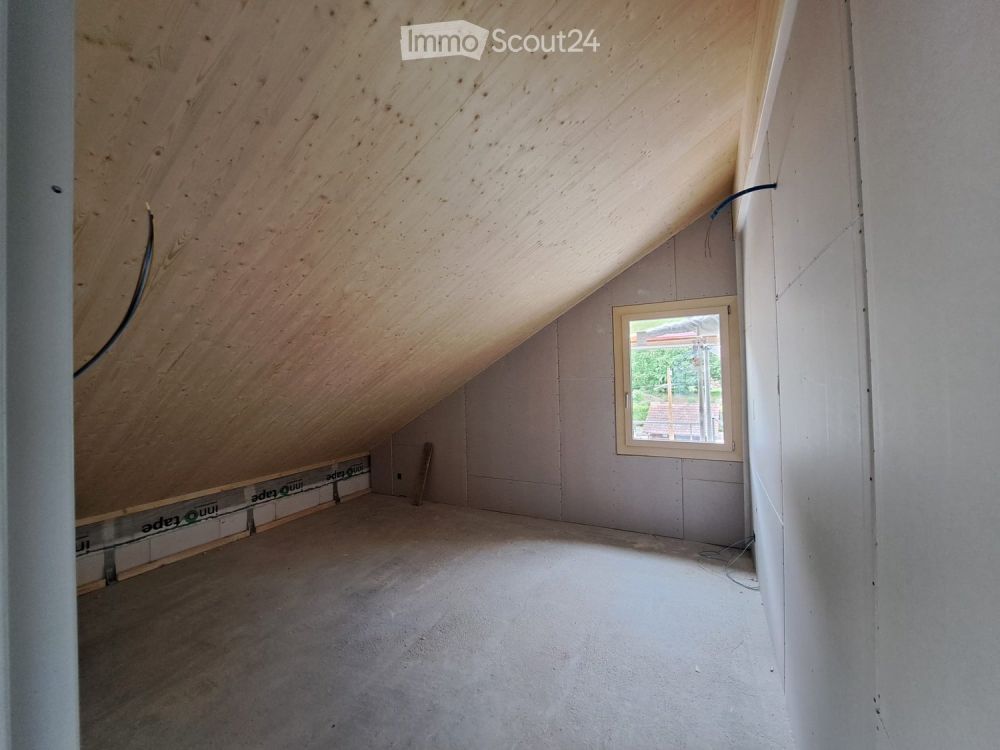 Moderne 3.5-Zimmer-Dachwohnung im Neubau in Cazis -  Bild 3