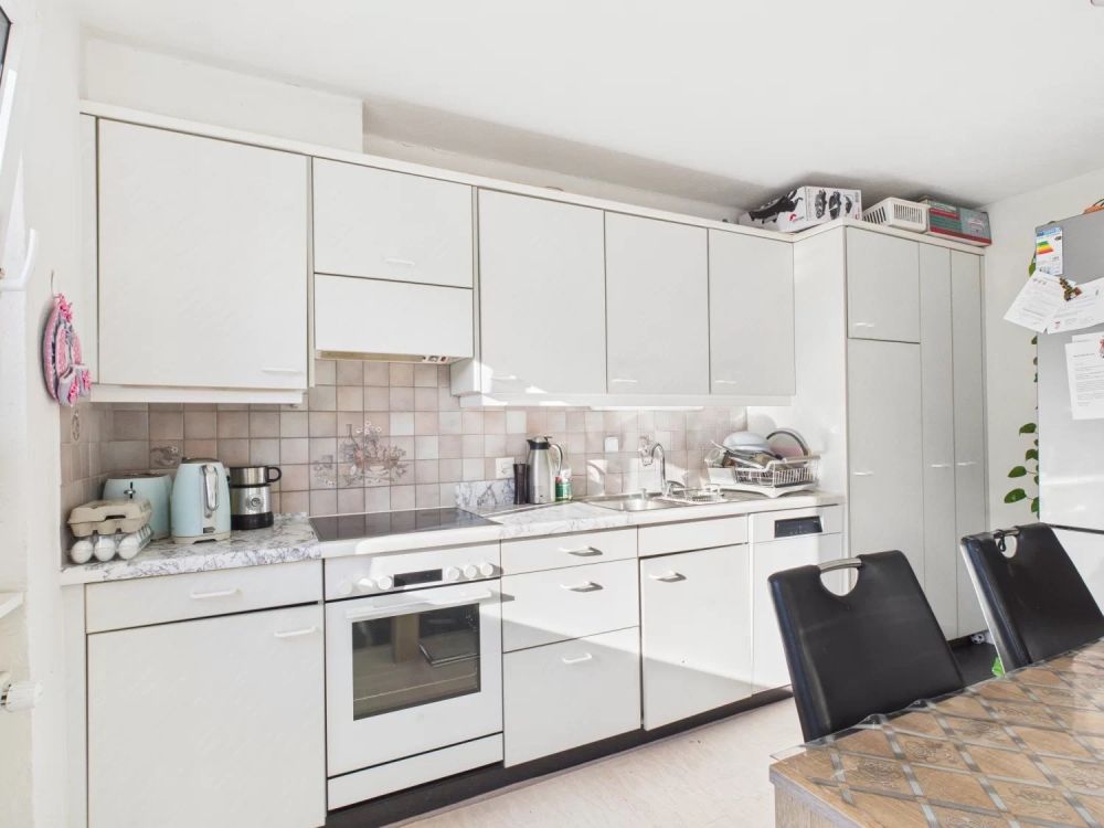 Sonnige zentrale Wohnung mit Panoramablick über Visp - Bild 12