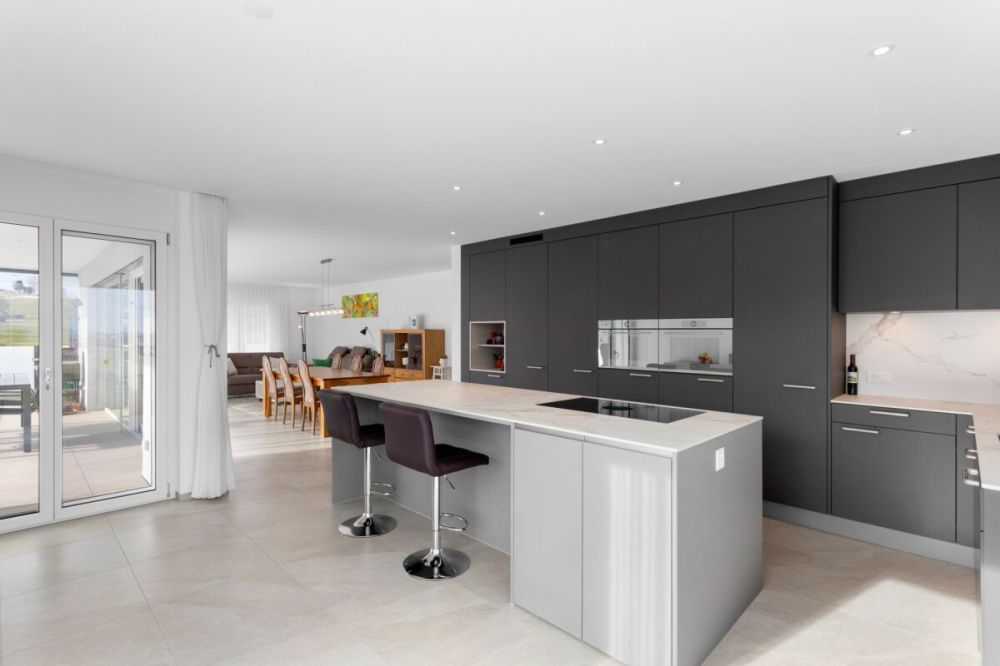 Neuwertige 4.5-Zimmer-Attikawohnung mit herrlichem Weitblick -  Bild 5