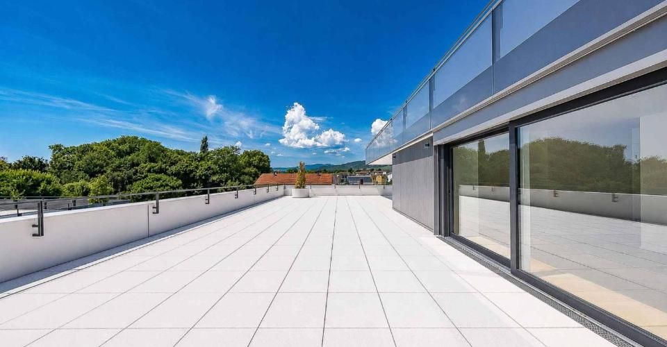 Luxueux 4.5 pièces avec terrasse et ascenseur privatif - Appartement 4.5 pièces - image - 8