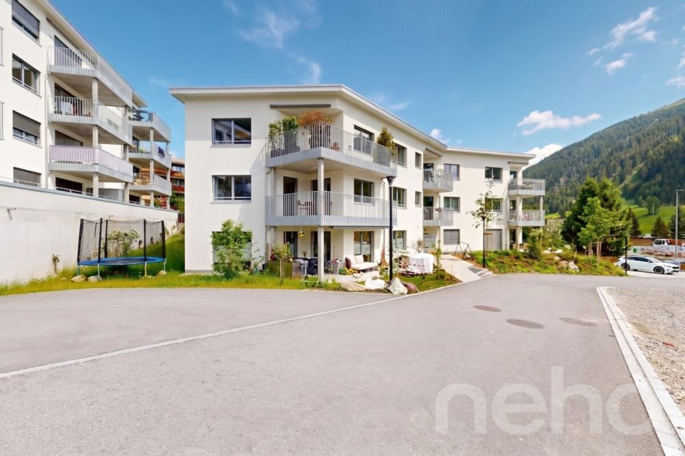 Moderner Wohnkomfort in Davos ? Neubau mit grosser Terrasse -  Bild 1