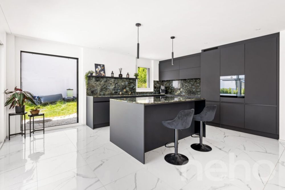 Luxuriöses 7.5  Zimmerhaus mit Aussenpool - Exklusives Wohnen in Suhr -  Bild 3