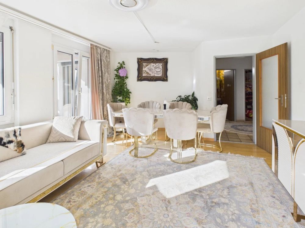 Sonnige zentrale Wohnung mit Panoramablick über Visp - Bild 3