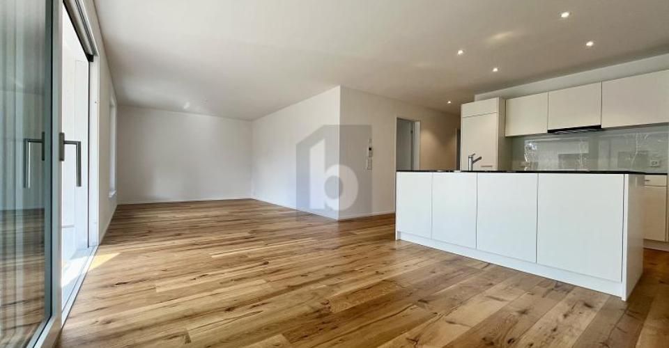 PREISHIT! MIT SONNIGER TERRASSE UND EIGENEM GARTEN - Appartement 4.5 pièces - image - 3
