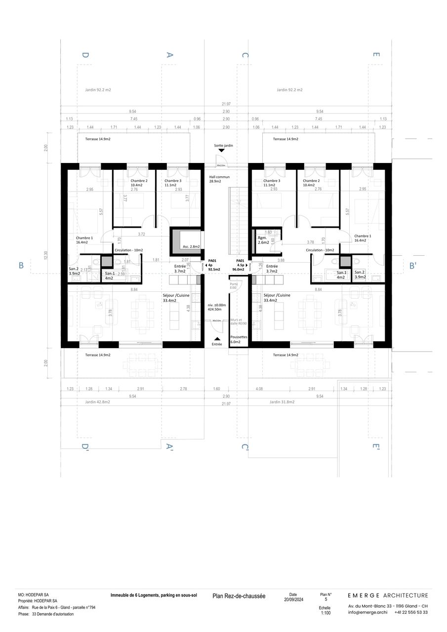 Appartement de 4,5 pièces avec jardins privatifs et terrasses - Plan de sol