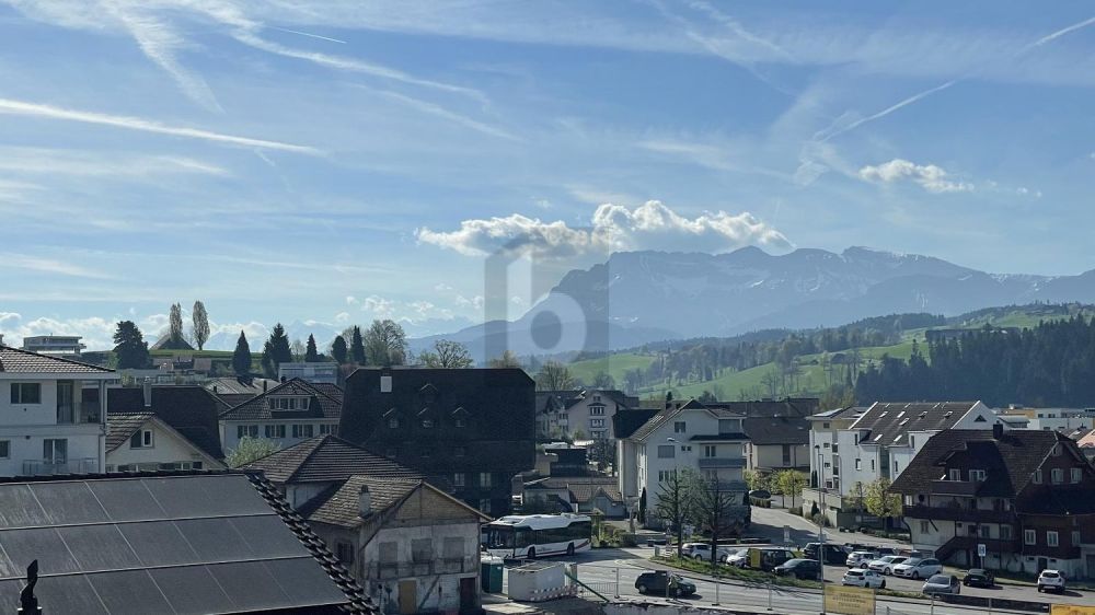 NEUBAU MIT WEITBLICK -  Bild 1