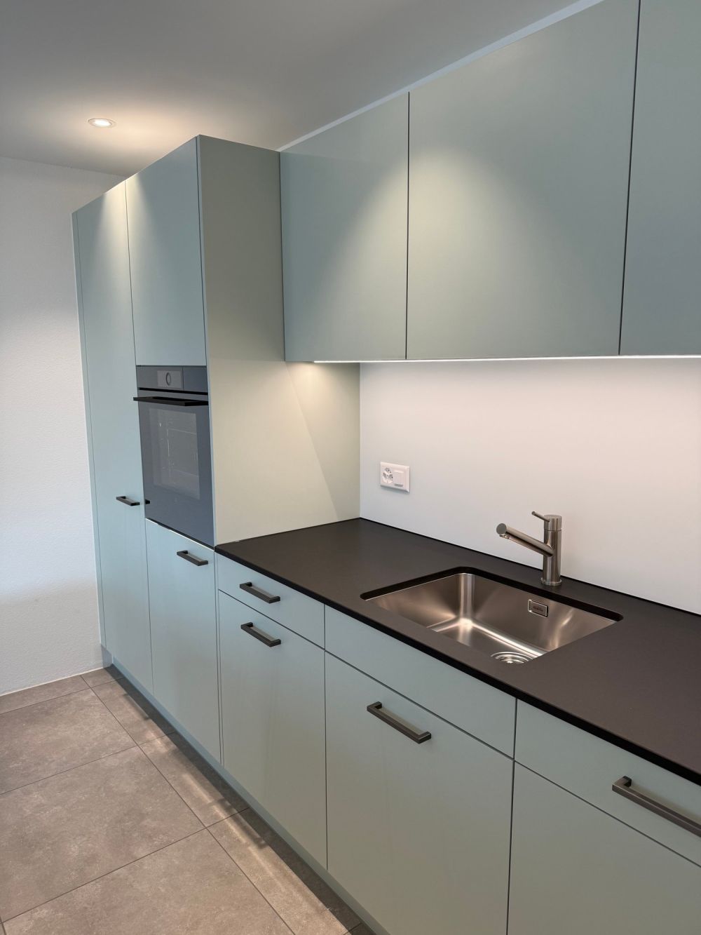 Charmante 2.5-Zimmer-Wohnung in Seenähe -  Bild 2