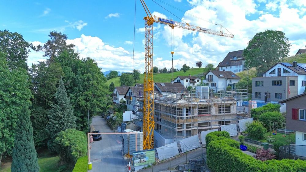 DIE KRÖNUNG DES HAUSES NIMMT FORM AN - DACHWOHNUNG IM BAU -  Bild 11