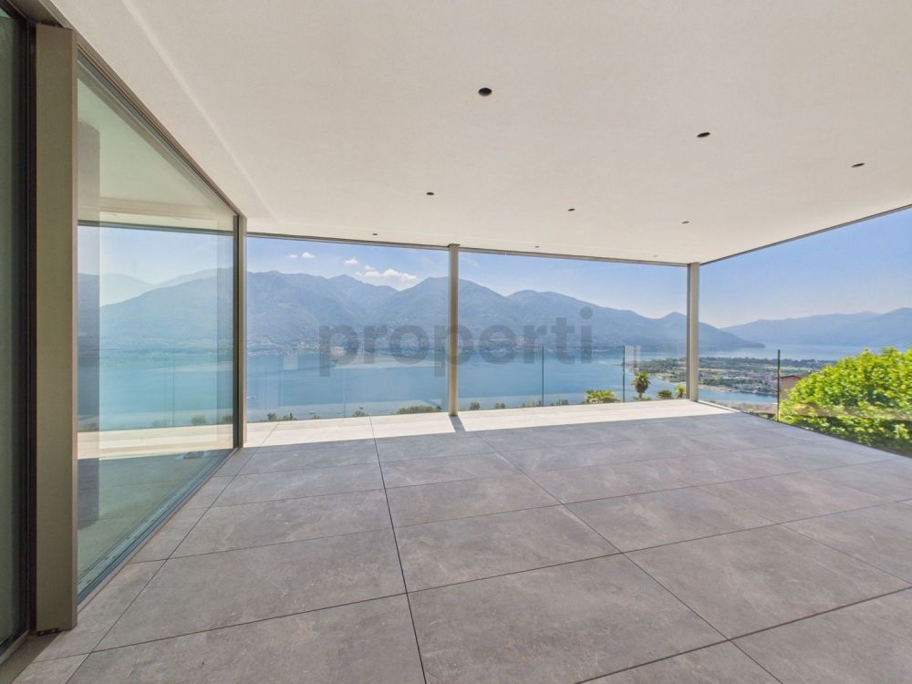 Lusso ed eleganza: esclusivo attico 4.5 locali con piscina a Brione sopra Minusio - Image 5