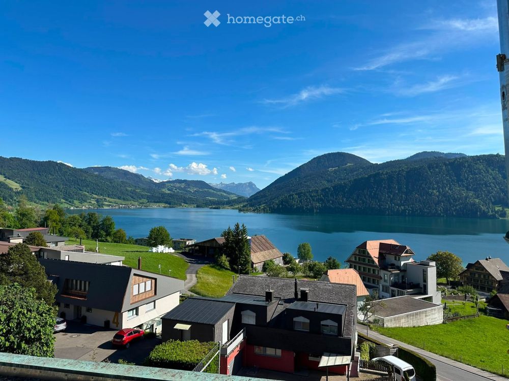Luxuriöse 3.5 Zimmer-Attika-Neubauwohnung mit Panorama See- und Alpensicht -  Bild 2