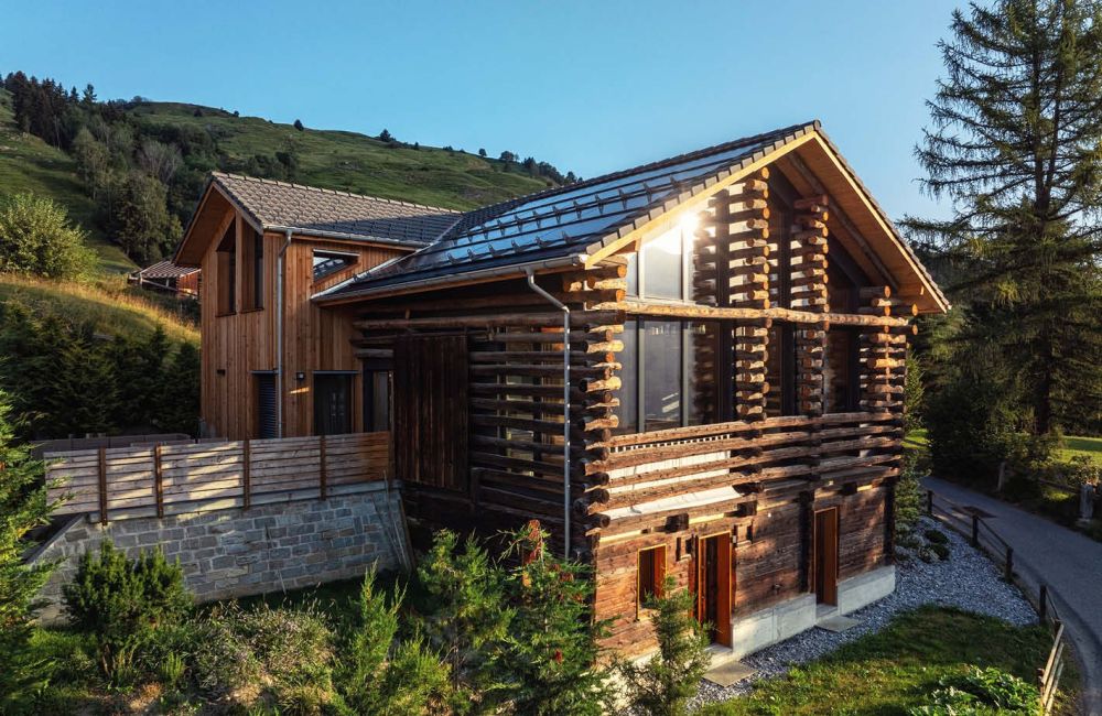 Exklusive Mountain Lodge mit traumhafter Bergsicht -  Bild 1