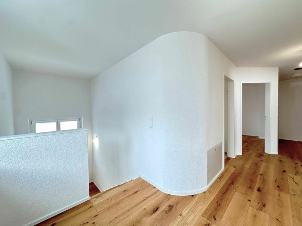 Drei 5.5 Zimmer Wohnhaus - charmant, naturnah, individuell - Bild 6