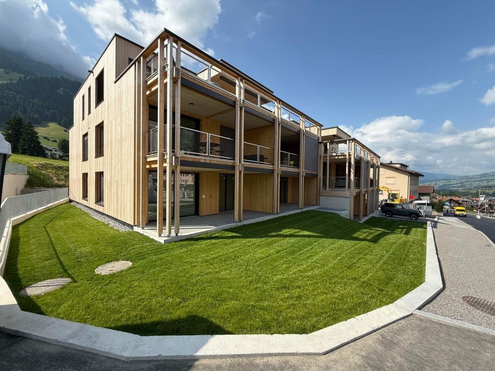 Moderne 4.5-Zimmer-Neubauwohnung im Erdgeschoss in Frutigen -  Bild 1