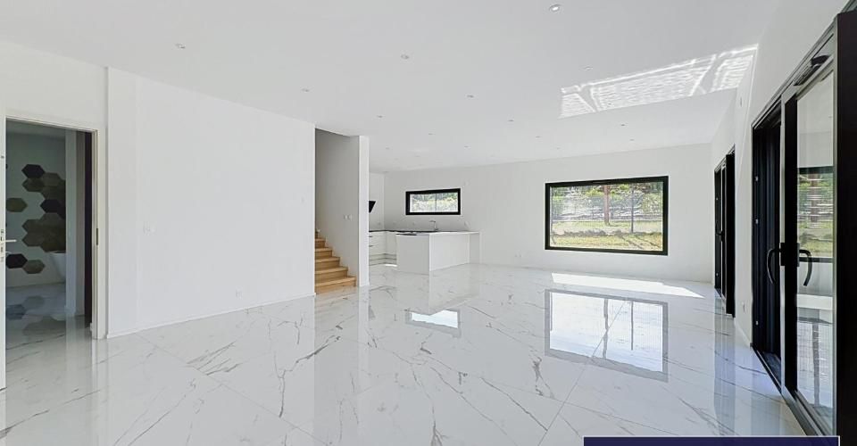 Maison vue lac et clocher à Nernier (France) - Maison 6 pièces - image - 3