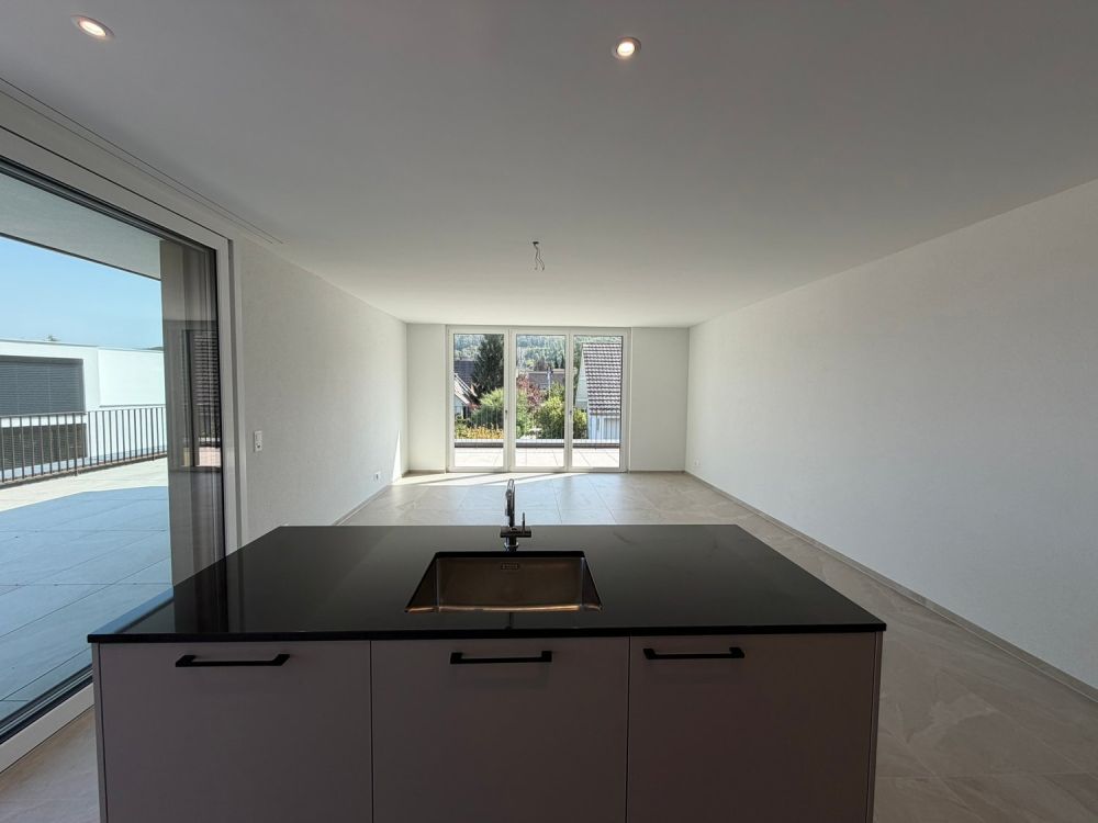 Moderne 2.5-Zimmer-Attikawohnung im Neubau mit grosszügiger Terrasse -  Bild 4