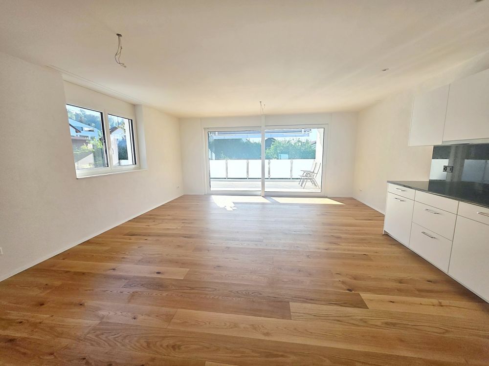 Neubau in Eiken - wunderschöne helle Wohnung inkl. Garage und Parkplatz -  Bild 3