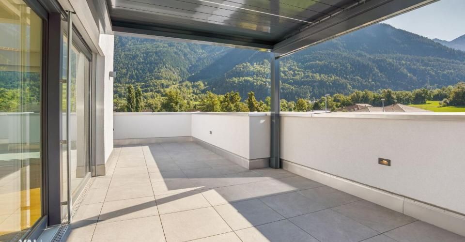 Abschlagen, ankommen und aufatmen: Exklusive Attika in der Golfresidence - Appartement 3.5 pièces - image - 8
