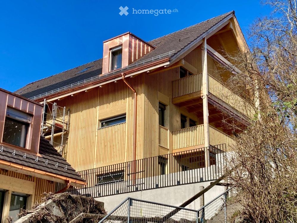 5.5-Zimmer-Wohnung mit Panorama & Eigentumsstandard in Wernetshausen -  Bild 1