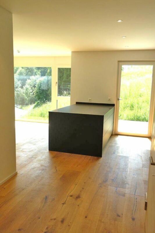 Einfamilienhaus mit Einliegerwohnung als Erstwohnsitz in Cumbel - Die Kochinsel