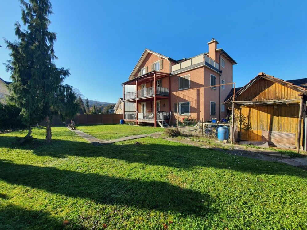 Attraktives Mehrfamilienhaus mit grossem Grundstück und wertvollem Entwicklungspotential - Bild 2