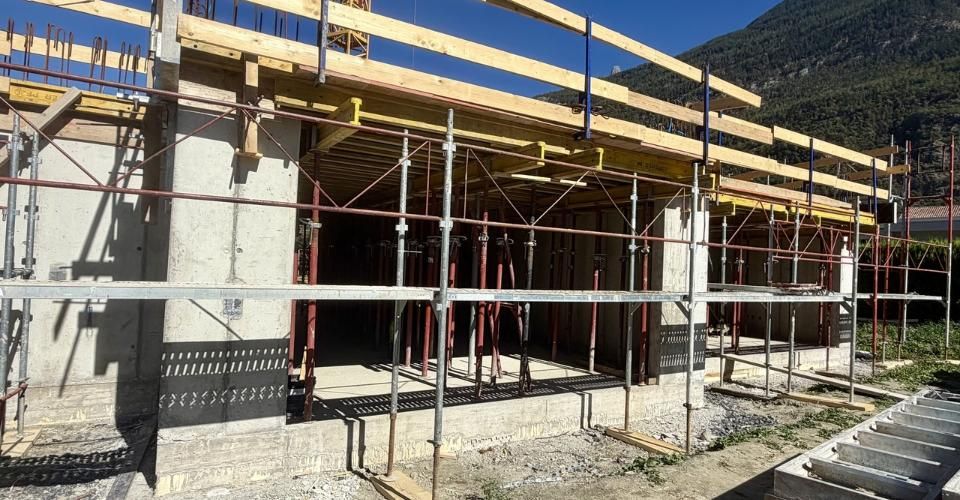 Villa d'angle exclusive dans le Valais ensoleillé - Confort et innovat - Maison contiguë 4.5 pièces - image - 3