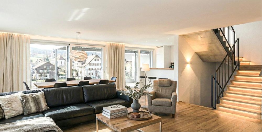 Exklusives Wohnen nach Mass: Modernes 6.5-Zimmer-Doppeleinfamilienhaus in Pfäffikon ZH -  Bild 3