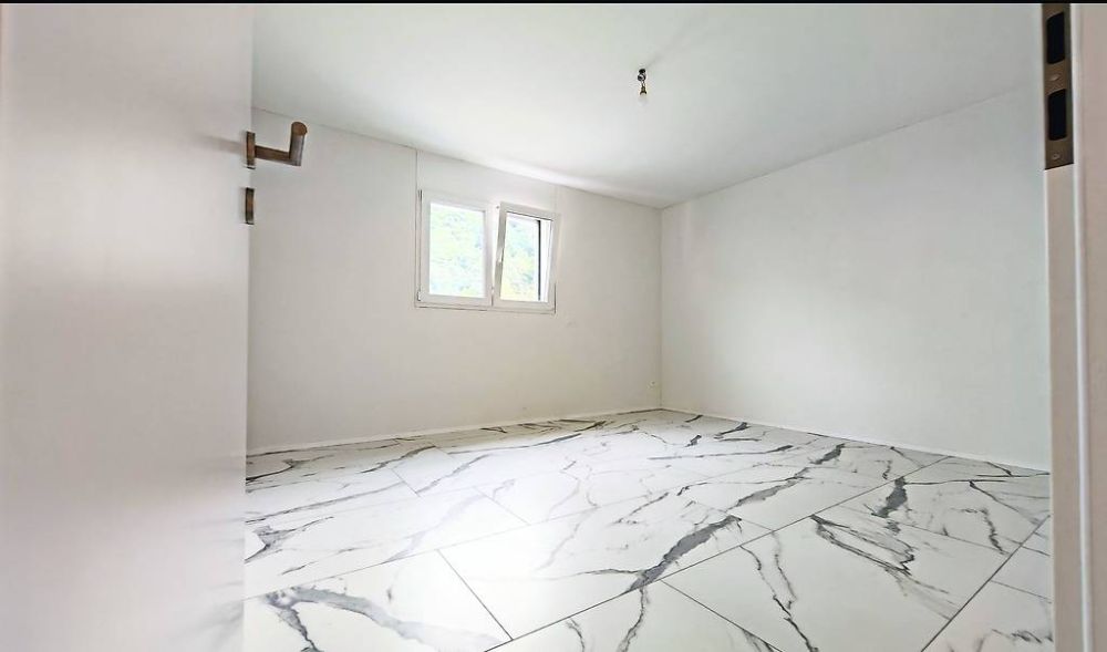 Appartamento 3.5 con grande giardino privato, Nuovo luminoso -  Bild 3