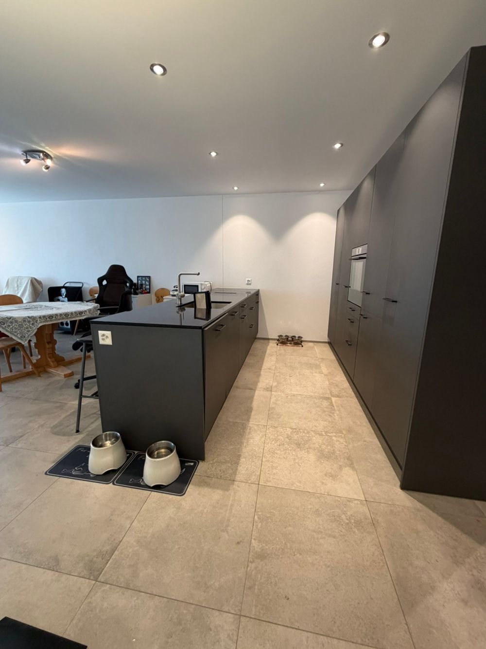 Grosse 3.5 Zimmerwohnung 92.5m2, 2 Nasszellen und 36 m2 Terrasse -  Bild 5