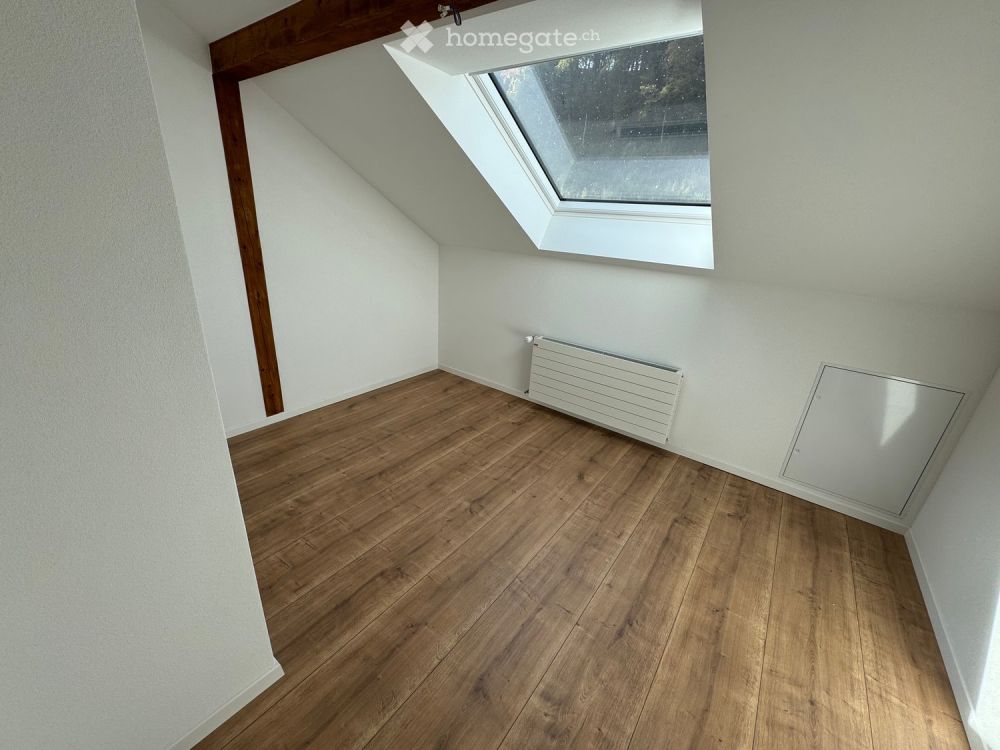Helle 3.5-Zimmer-Dachwohnung im Fricktal mit Balkon und 2 Parkplätzen -  Bild 5