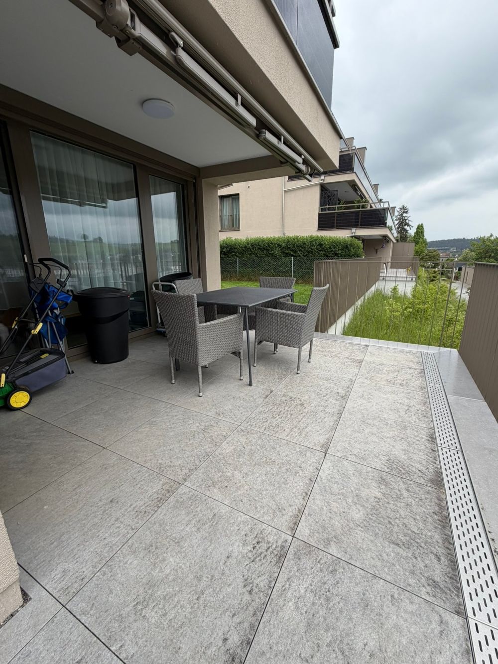 Grosse 3.5 Zimmerwohnung 92.5m2, 2 Nasszellen und 36 m2 Terrasse -  Bild 10